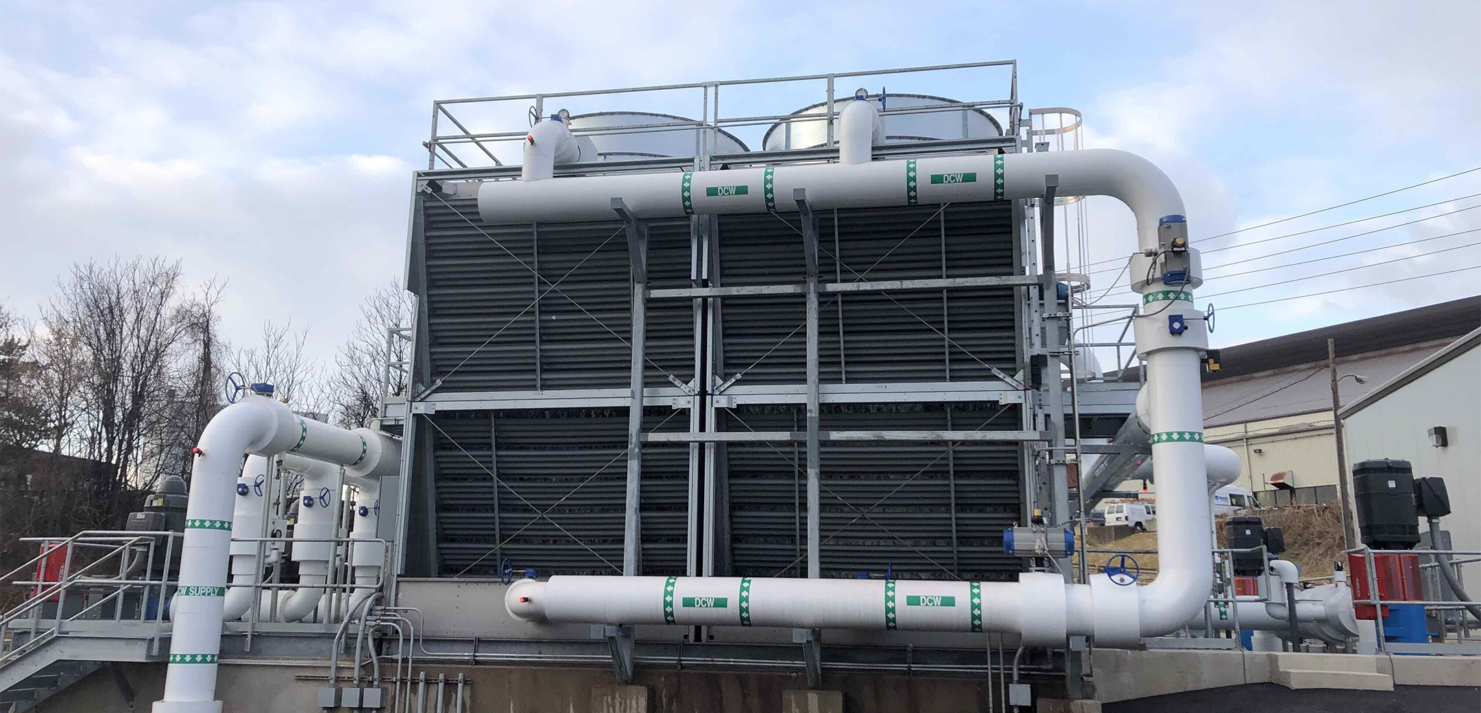 A close up view of the Recirculating Water Plant, showcasing the main tubes as well as the side radiator vents.